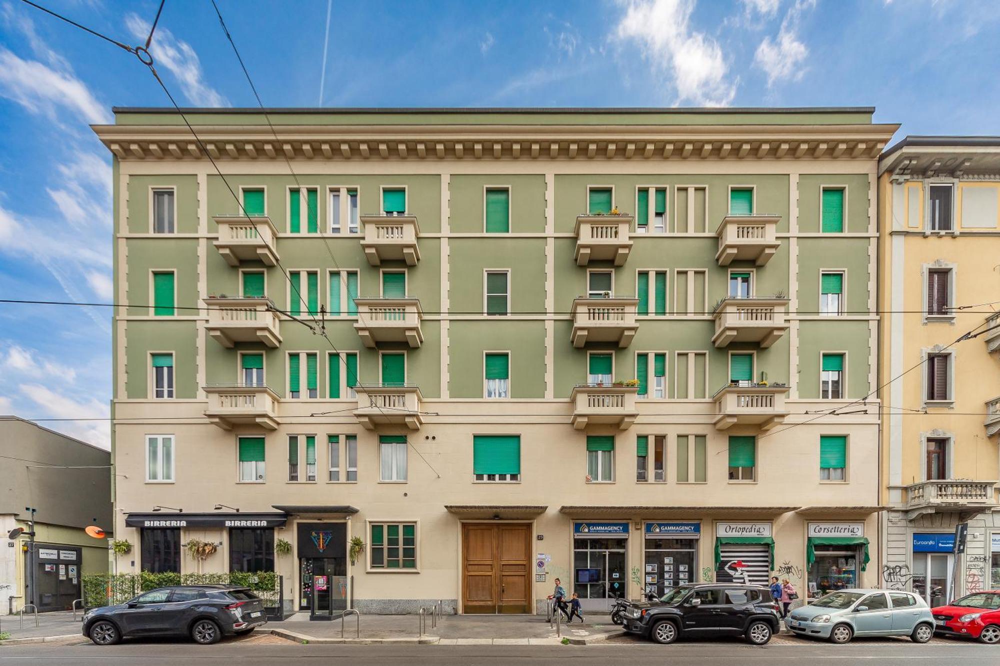 Navigli Bocconi In The Heart Of